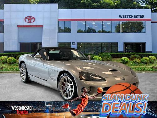 2004 Dodge Viper SRT10