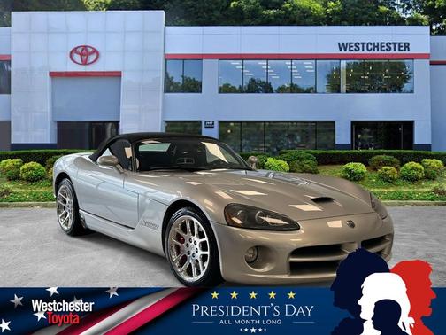 2004 Dodge Viper SRT10