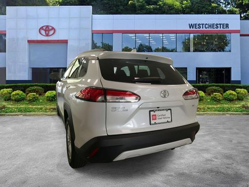 2022 Toyota Corolla Cross LE