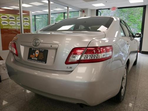 2010 Toyota Camry LE