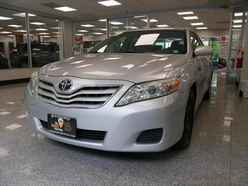 2010 Toyota Camry LE