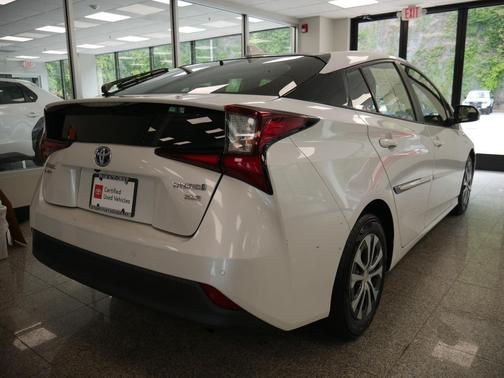 2022 Toyota Prius XLE