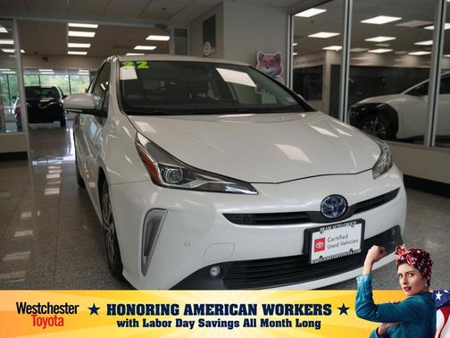 2022 Toyota Prius XLE