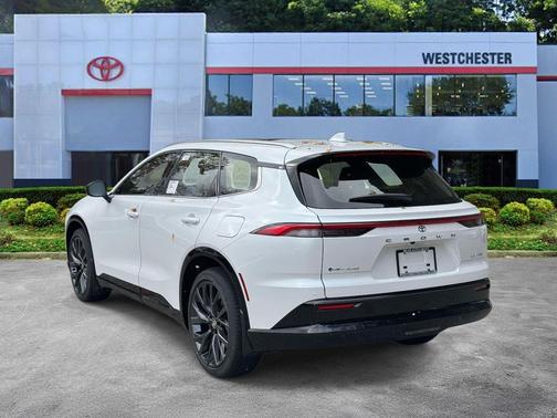 2025 Toyota Crown Signia Limited