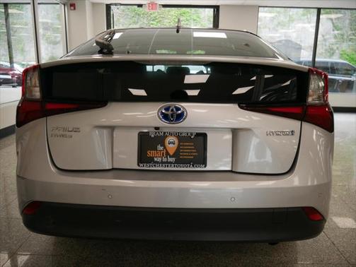 2019 Toyota Prius LE