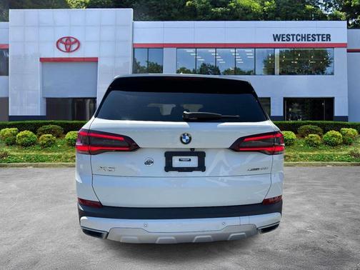 Alpine White 2022 BMW X5 xDrive40i