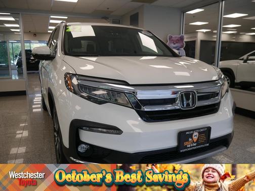 2022 Honda Pilot Touring 8-Passenger