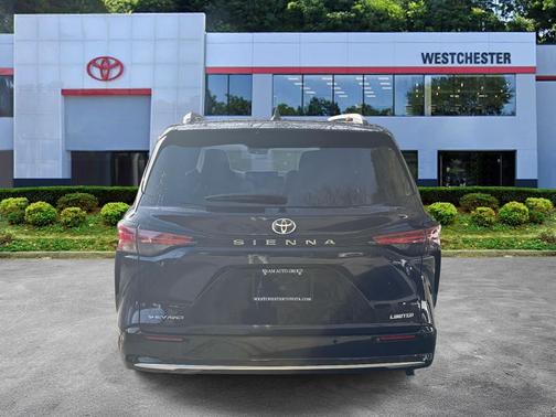 2026 Toyota Sienna Limited
