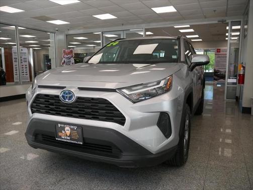 2024 Toyota RAV4 Hybrid XLE