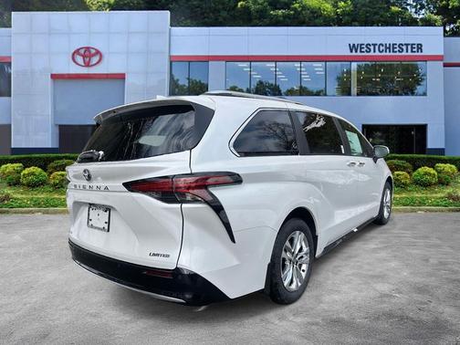 2026 Toyota Sienna Limited