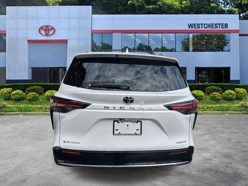 2026 Toyota Sienna Limited
