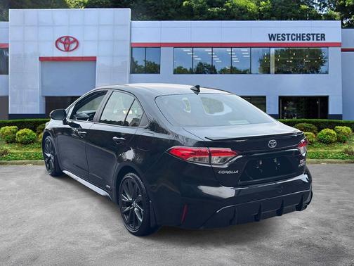 2024 Toyota Corolla Hybrid SE