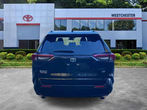 2024 Toyota RAV4 Prime SE