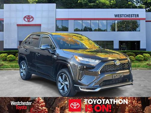 2024 Toyota RAV4 Prime SE