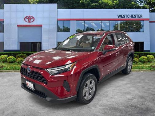 2022 Toyota RAV4 Hybrid XLE