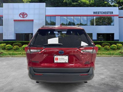 2022 Toyota RAV4 Hybrid XLE