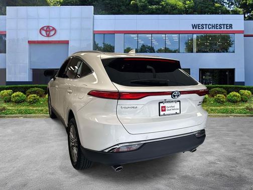2022 Toyota Venza XLE