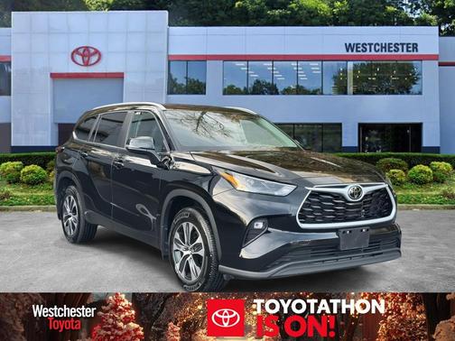 2025 Toyota Highlander XLE