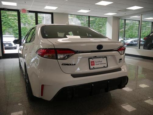 2025 Toyota Corolla Hybrid SE