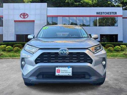 2021 Toyota RAV4 Hybrid XLE