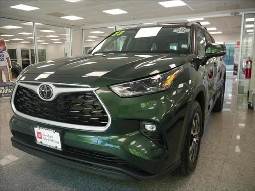 2023 Toyota Highlander XLE
