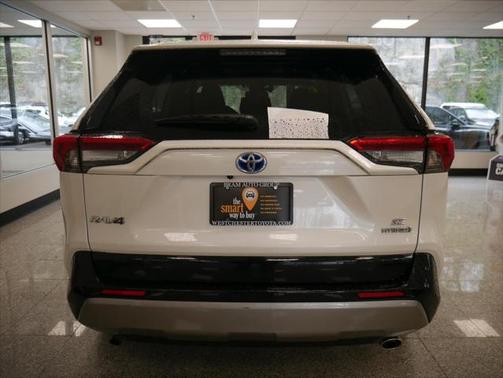 2022 Toyota RAV4 Hybrid SE