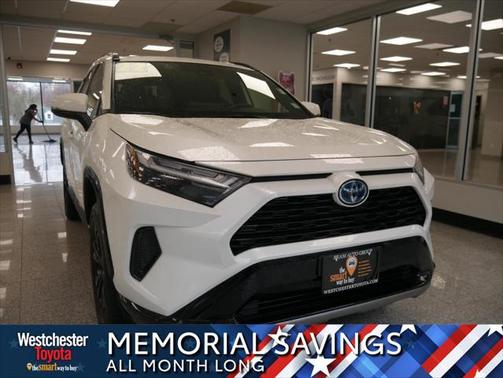 2022 Toyota RAV4 Hybrid SE