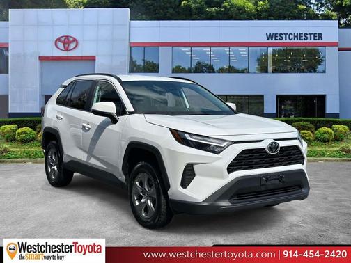 Ice Cap 2025 Toyota RAV4 XLE