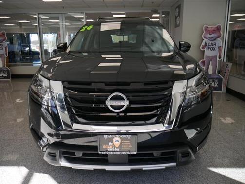 2024 Nissan Pathfinder SL 4WD