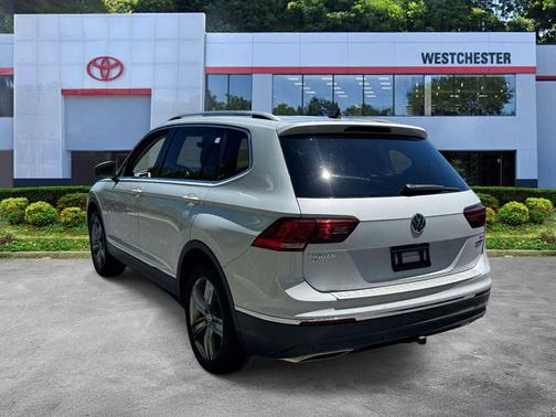White Silver Metallic 2018 Volkswagen Tiguan 2.0T SEL