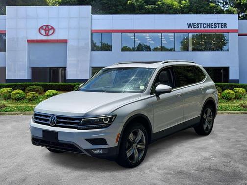 White Silver Metallic 2018 Volkswagen Tiguan 2.0T SEL