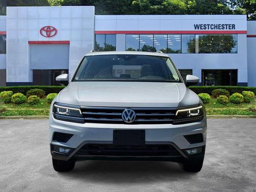 White Silver Metallic 2018 Volkswagen Tiguan 2.0T SEL
