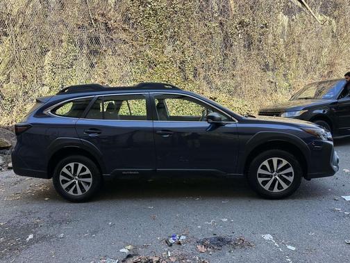Cosmic Blue Pearl 2023 Subaru Outback Base