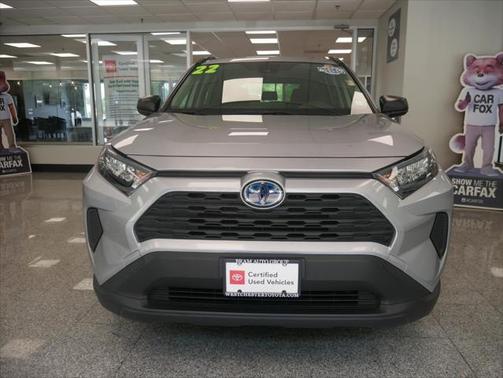 2022 Toyota RAV4 Hybrid LE