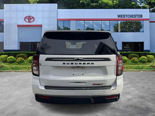 2021 Chevrolet Suburban RST