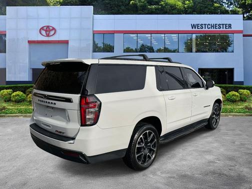 2021 Chevrolet Suburban RST