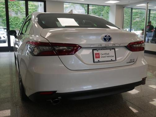 2023 Toyota Camry Hybrid XLE