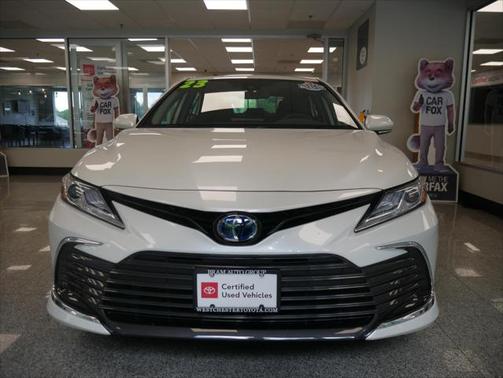 2023 Toyota Camry Hybrid XLE