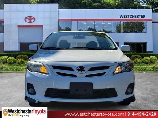 Super White 2013 Toyota Corolla S