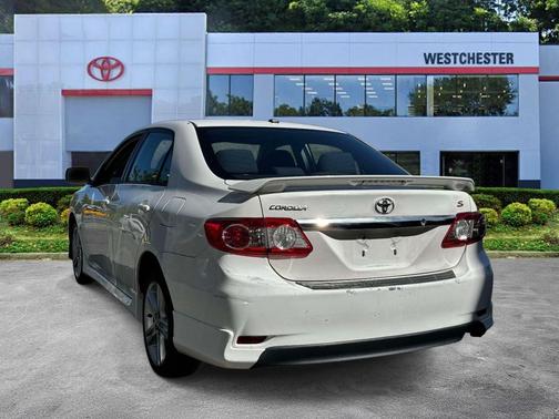 Super White 2013 Toyota Corolla S