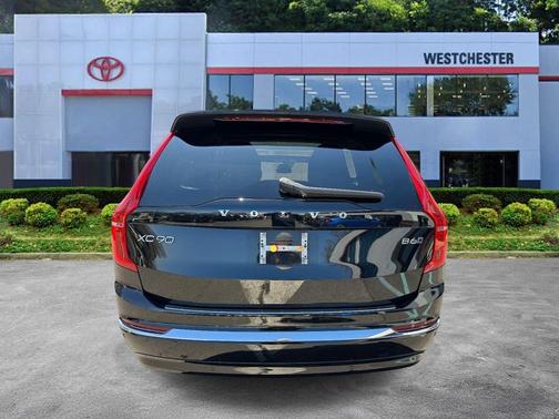 Onyx Black Metallic 2023 Volvo XC90 B6 Plus 7-Seater