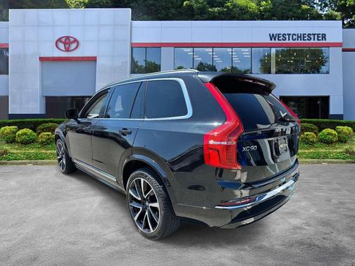 Onyx Black Metallic 2023 Volvo XC90 B6 Plus 7-Seater
