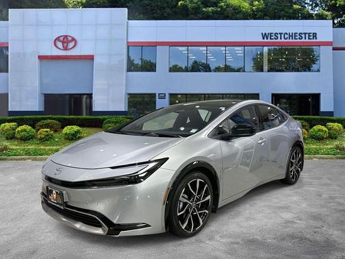 Cutting Edge 2025 Toyota Prius Plug-In Hybrid XSE Premium