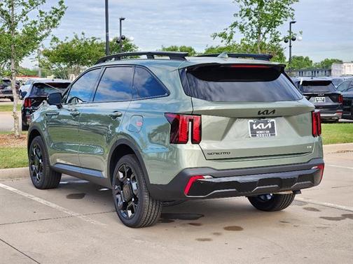 Green 2026 Kia Sorento SX