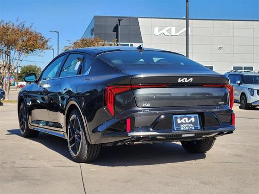 2025 Kia K4 GT-Line
