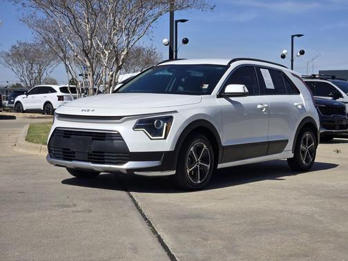2023 Kia Niro EX