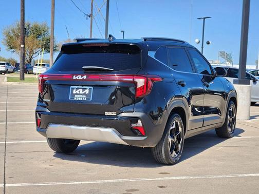 2025 Kia Seltos EX