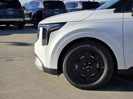 2026 Kia Carnival LXS