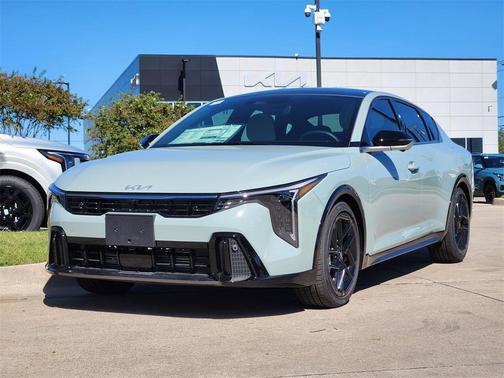 2025 Kia K4 GT-Line Turbo