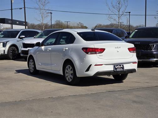 2022 Kia Rio LX